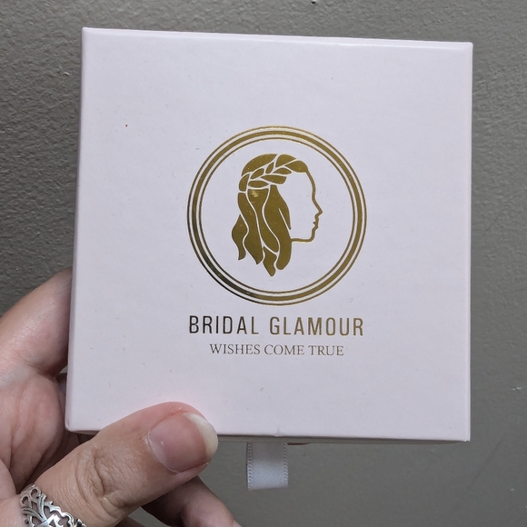 Bridal Glamour Wedding Hair Pin Comb with Pearls - Picture 2 of 3